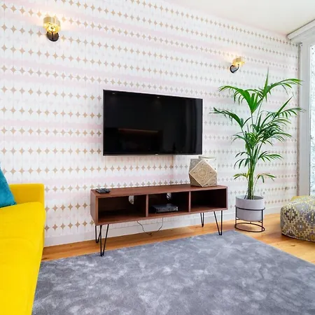 Appartement Plum Guide - Flying Lotus Lisboa
